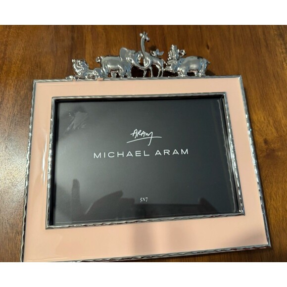 Michael Aram Frame, Pink Enamel Metal w/ Elephant Lion Zoo Animals 5x7 EUC - Picture 5 of 5